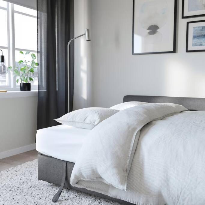 Apartment Next To Station Family & Friend Free Parking Sydney